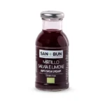 Organiczny napar z borówki, szałwii i cytryny w szklanej butelce