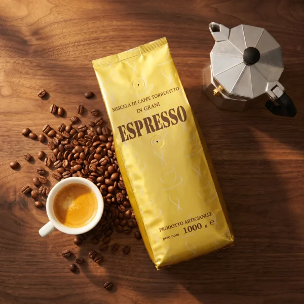 Caffè Barale Espresso 1kg widok z góry — filiżanka espresso, moka Bialetti, palone ziarna